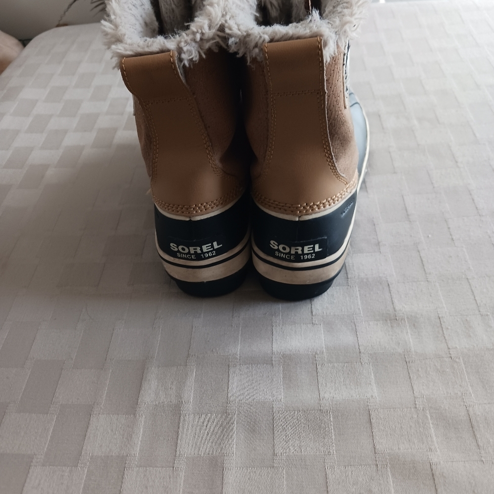 Sorel Tivoli 11 Faux Fur Suede Waterproof Boots - Picture 4 of 13
